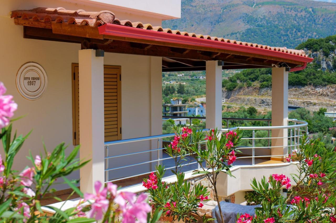 Royal 1967 Bed & Breakfast Himare Ngoại thất bức ảnh