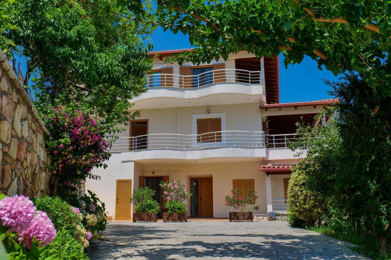 Royal 1967 Bed & Breakfast Himare Ngoại thất bức ảnh