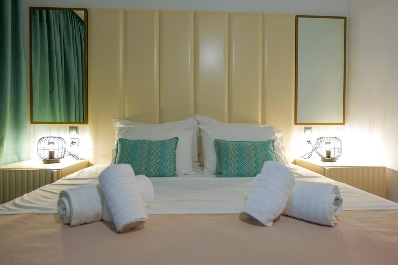Royal 1967 Bed & Breakfast Himare Ngoại thất bức ảnh