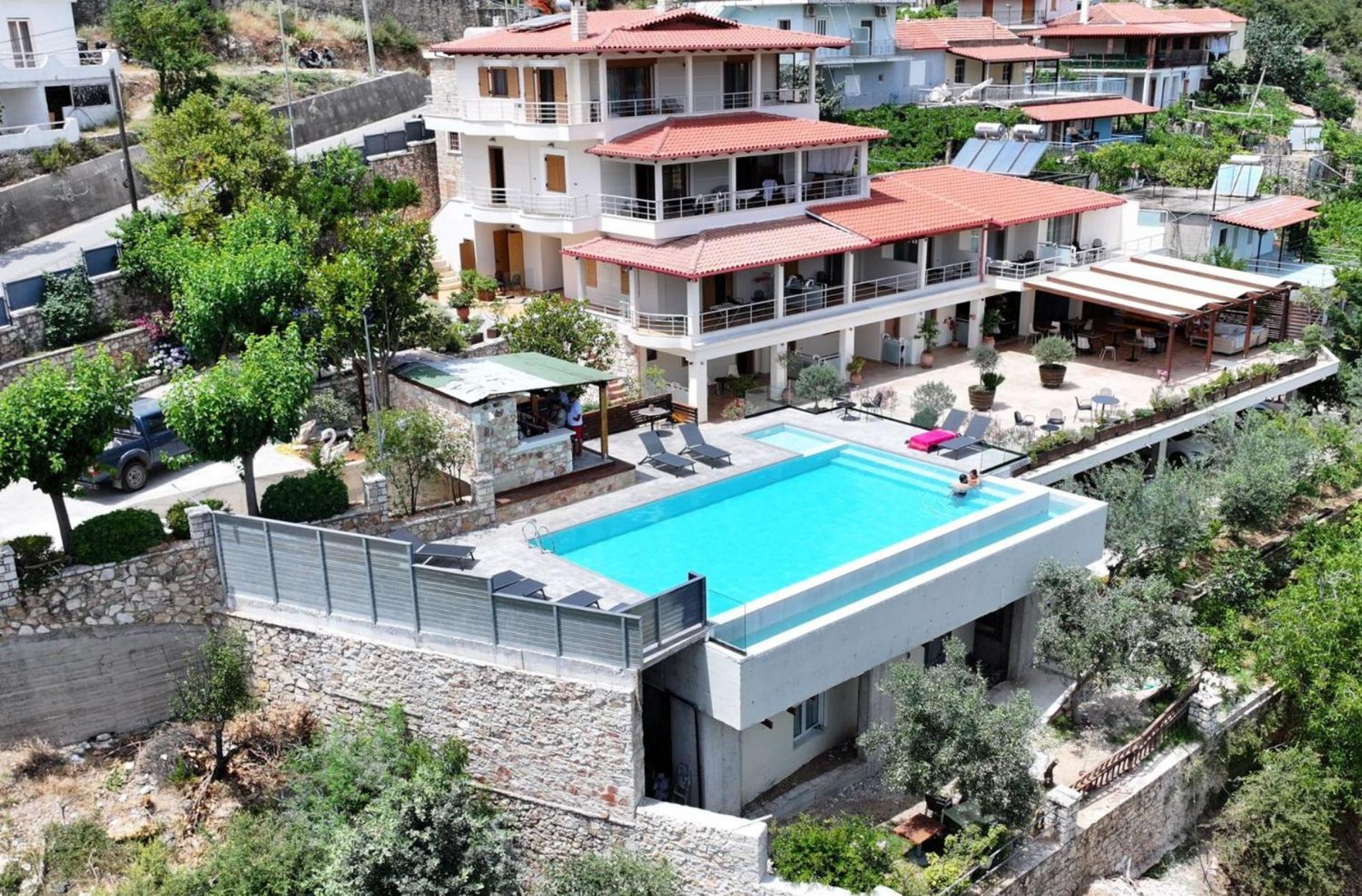 Royal 1967 Bed & Breakfast Himare Ngoại thất bức ảnh